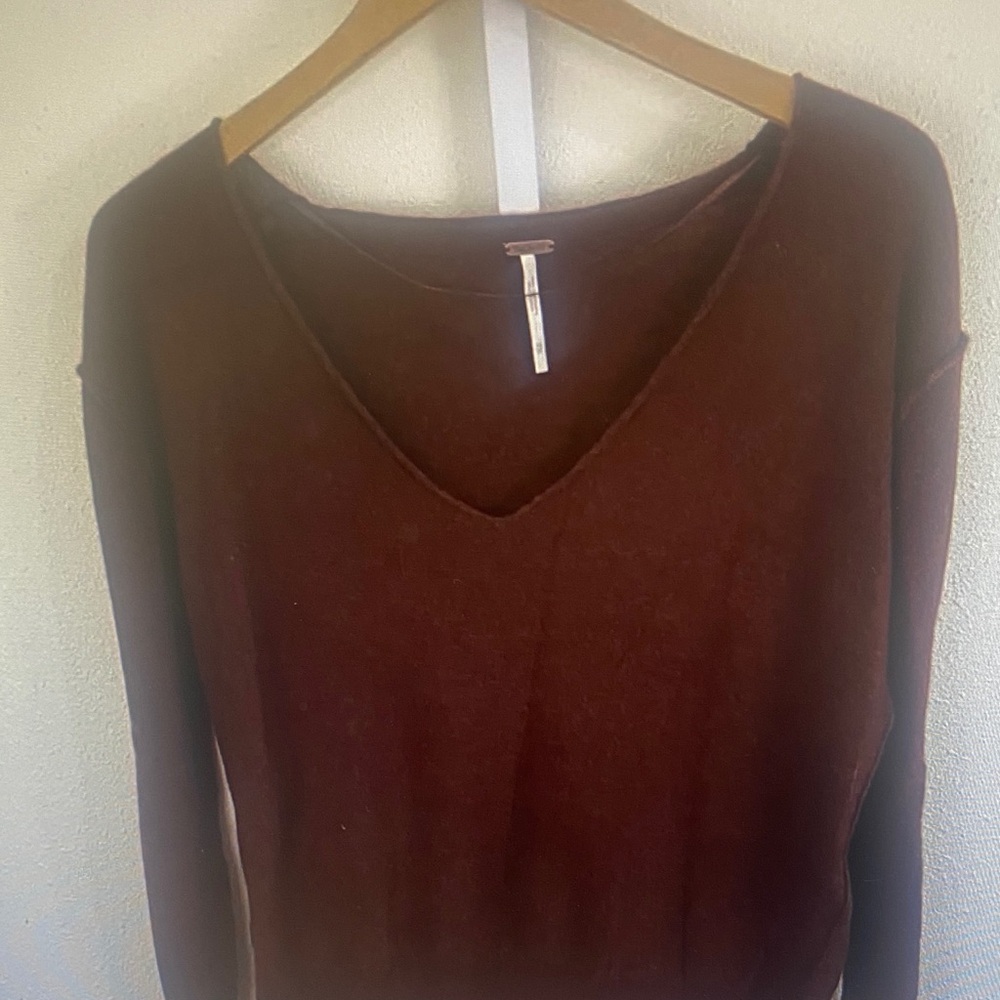 Free People Women's V-Neck Sweater in Deep Brown